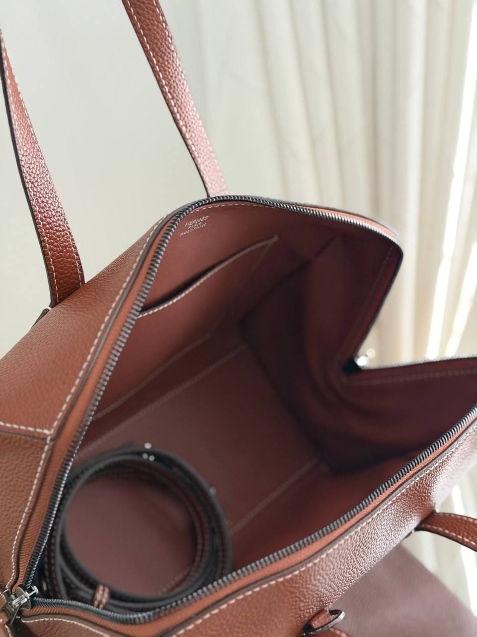 photo_5834420451659157223_y