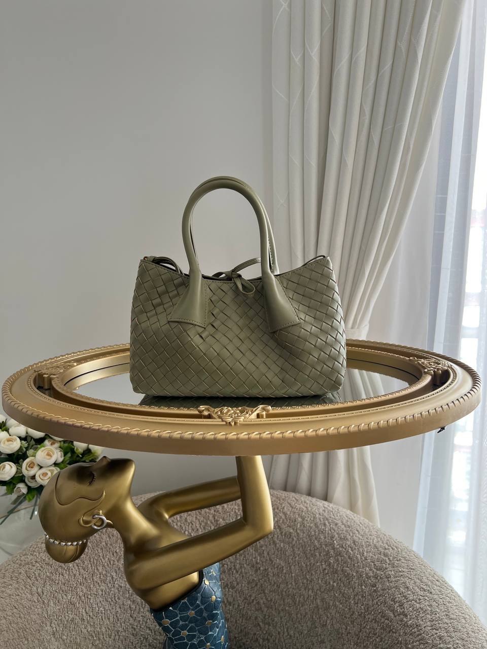 photo_5834463233828392343_y