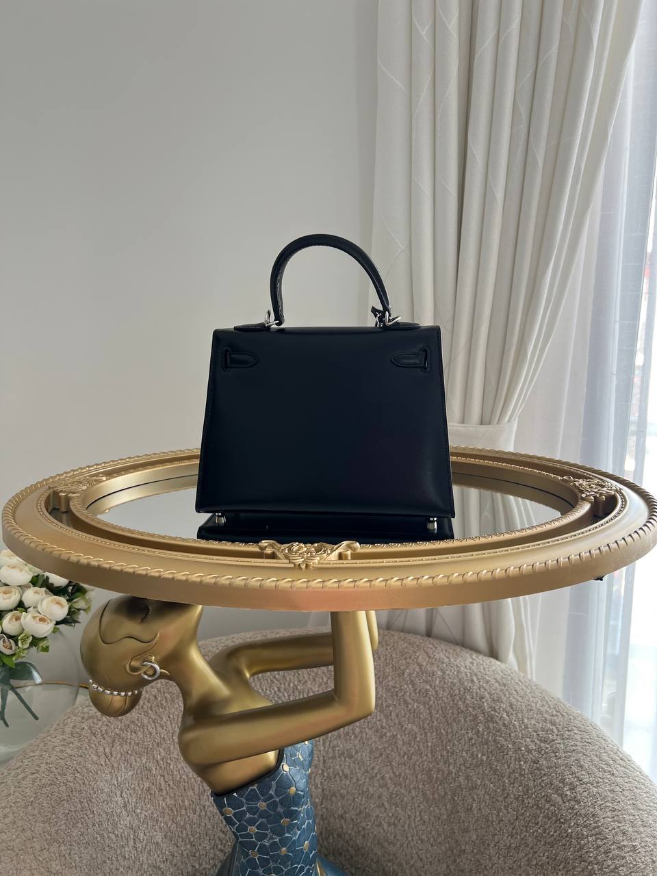 photo_5834463233828392415_y