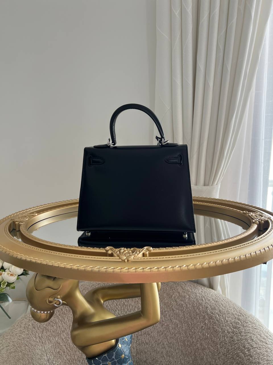 photo_5834463233828392416_y