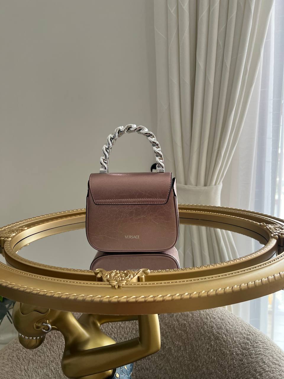 photo_5834463233828392436_y